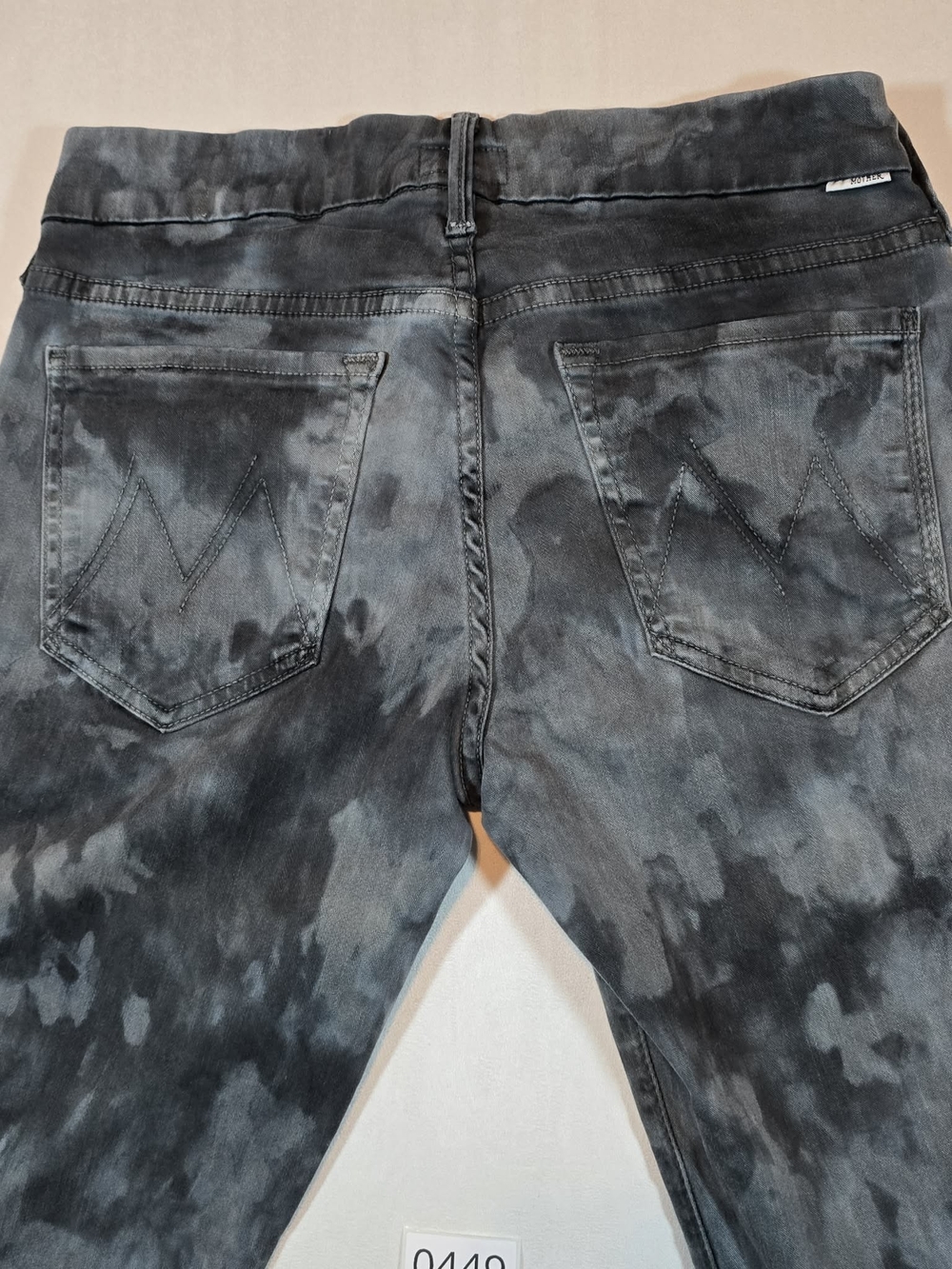 MOTHER The Looker Skinny Jeans in "Spontaneous Combustion" grey/black Tie dye